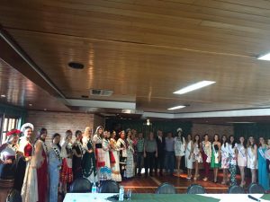 Histórico Lanzamiento Entre Candidatas A Reina Nacional De Las Colectividades Y Miss Universo Paraguay!